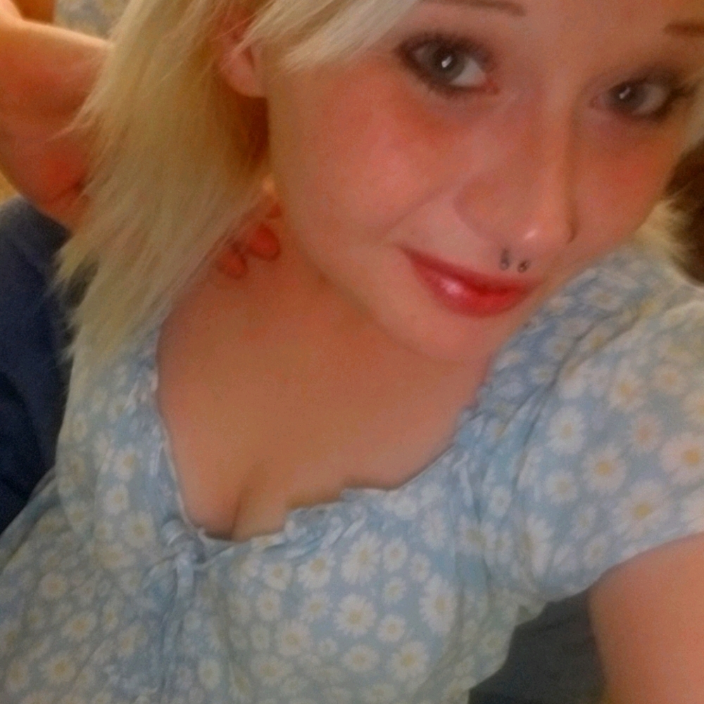 Blue daisy shirt